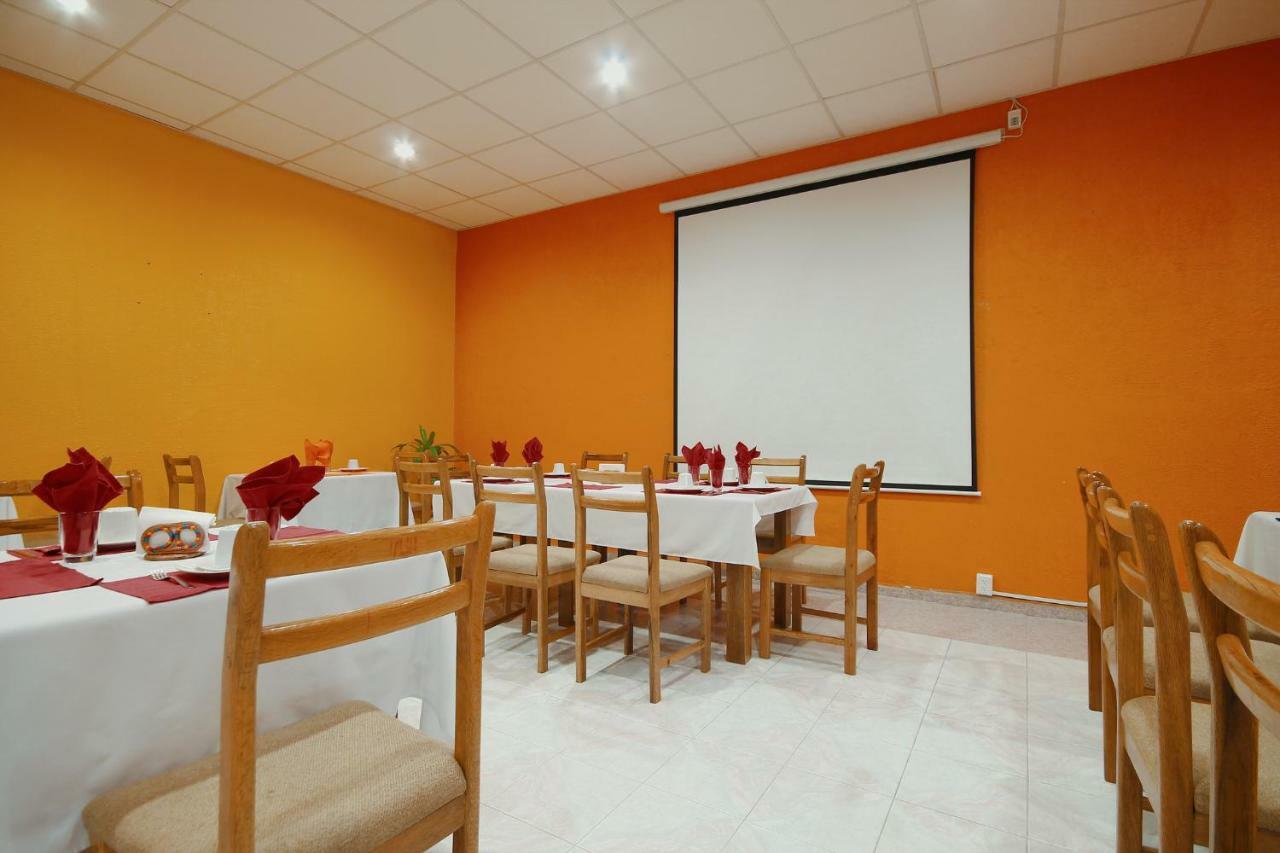 Hotel El Conquistador Monarca. Zitácuaro Kültér fotó