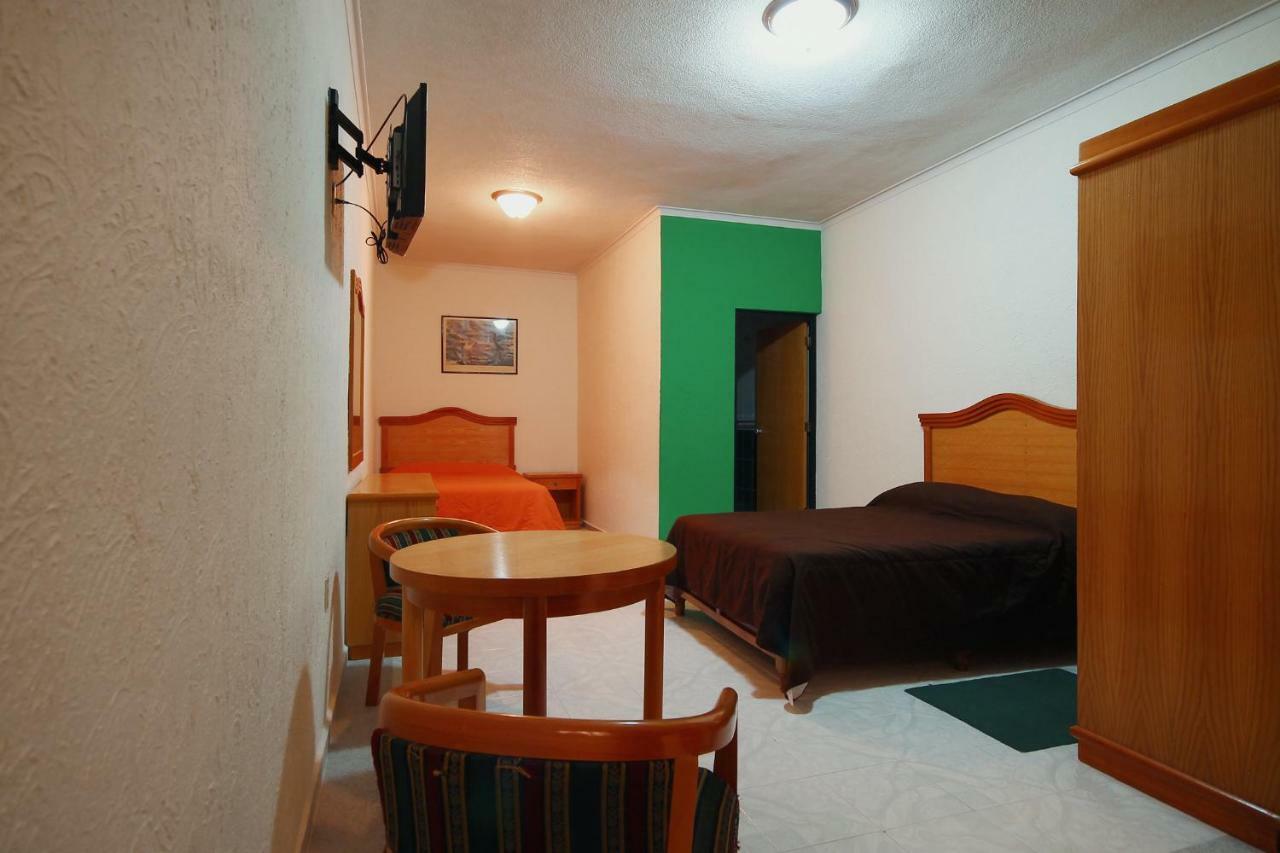 Hotel El Conquistador Monarca. Zitácuaro Kültér fotó