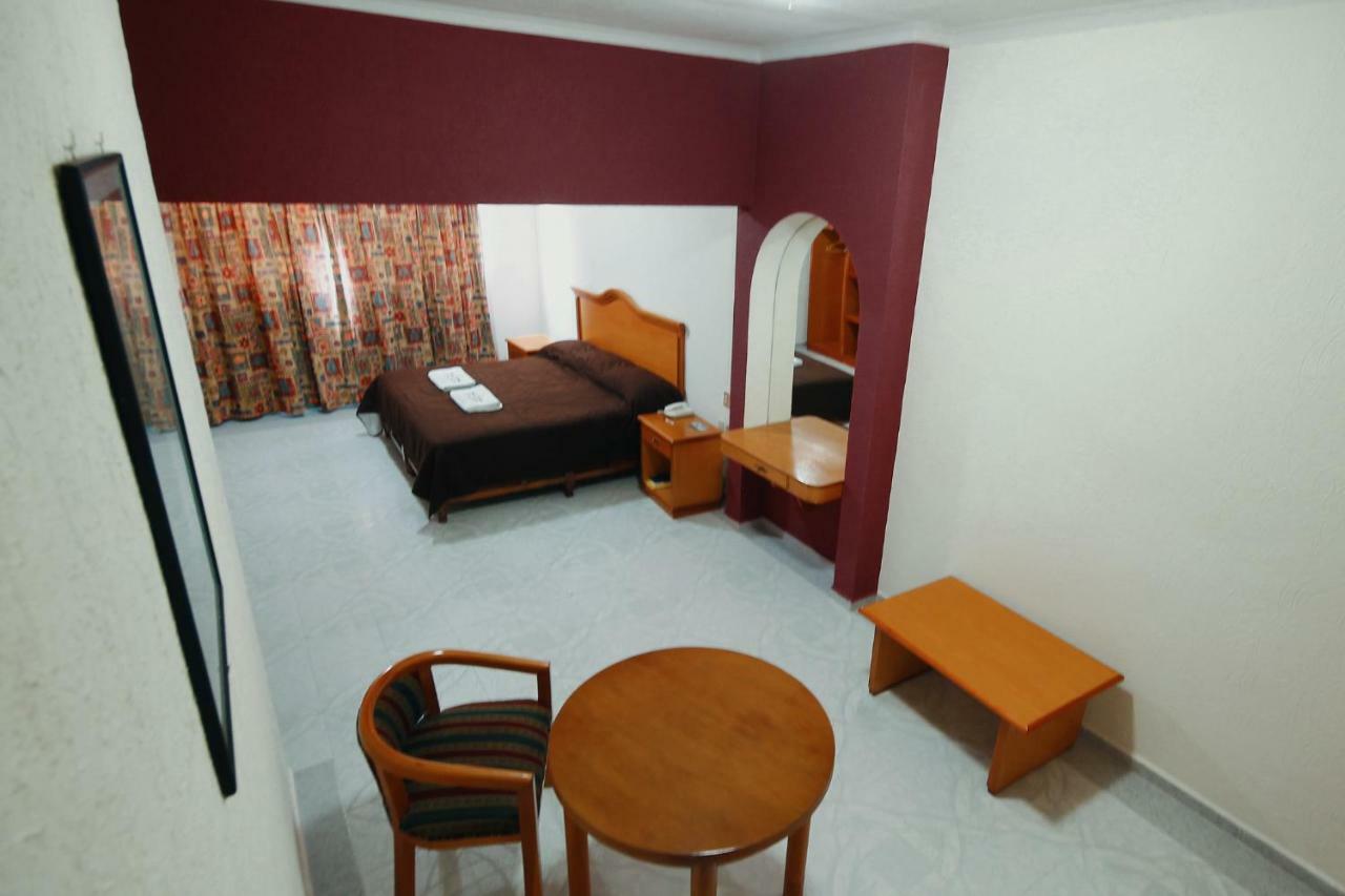 Hotel El Conquistador Monarca. Zitácuaro Kültér fotó