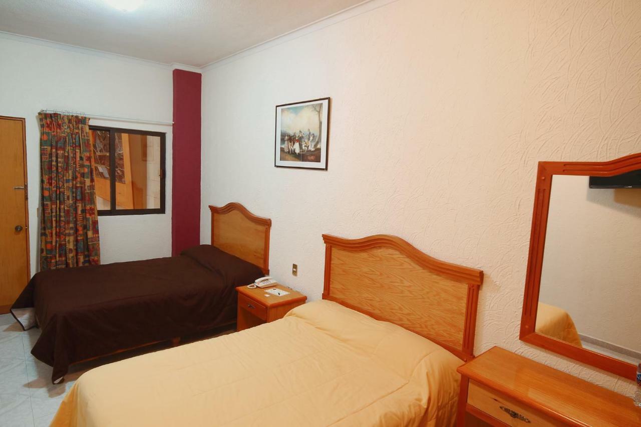 Hotel El Conquistador Monarca. Zitácuaro Kültér fotó