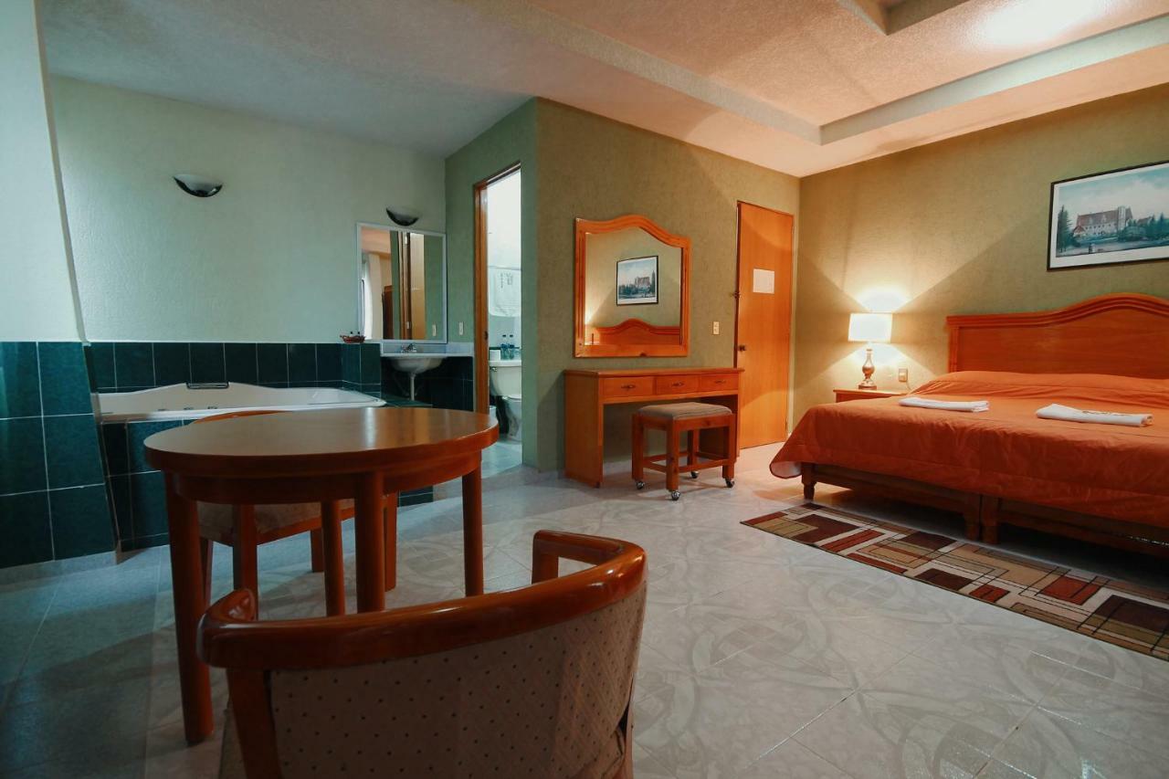 Hotel El Conquistador Monarca. Zitácuaro Kültér fotó